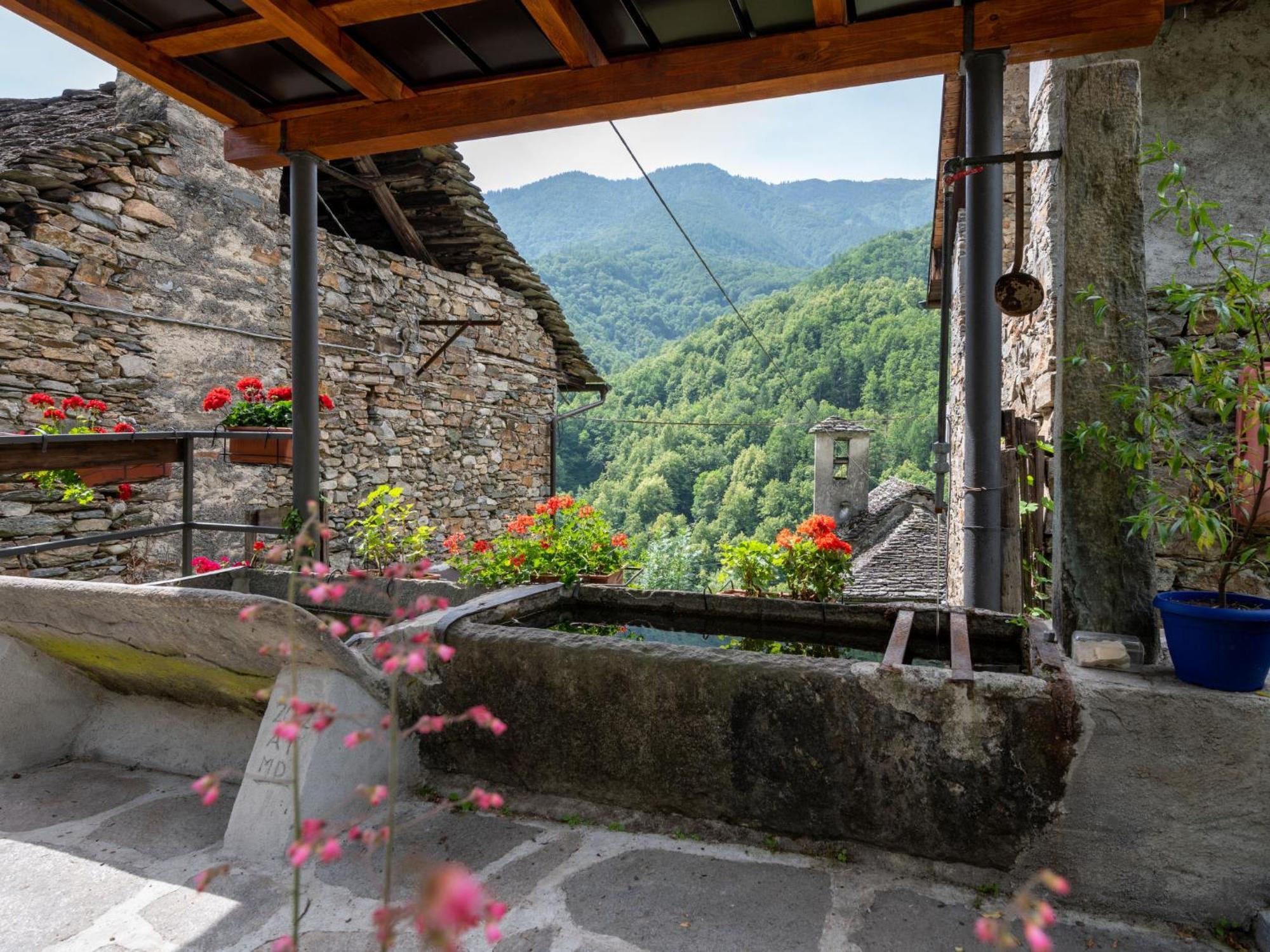 Chalet Il Gianlupo By Interhome Bognanco Exterior photo